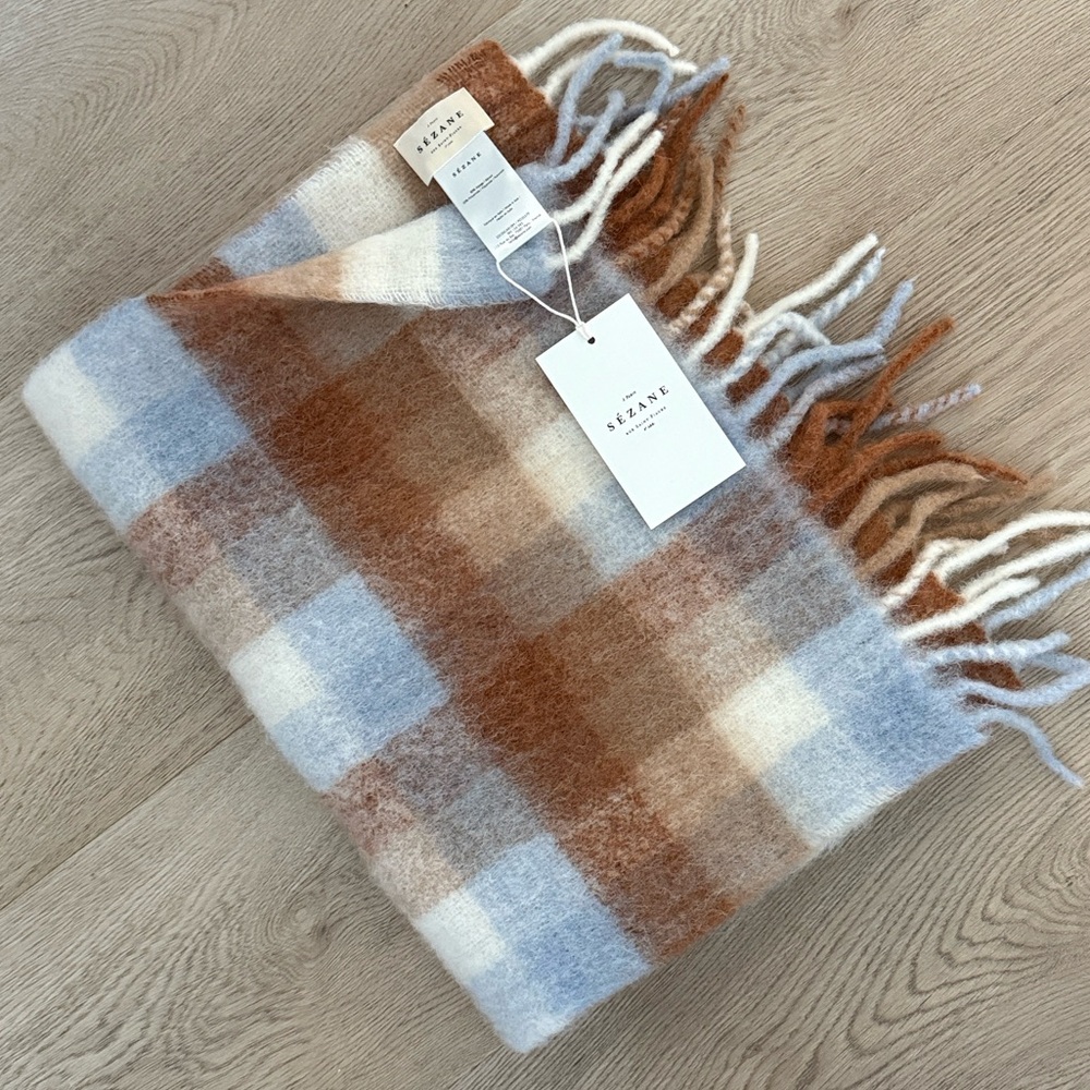 Sezane Louise Scarf - Lila Beige Ecru - Picture 6 of 8